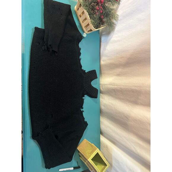 Distressed Black Off-Shoulder Sweater – Size M (By Daytrip) - Picture 4 of 10
